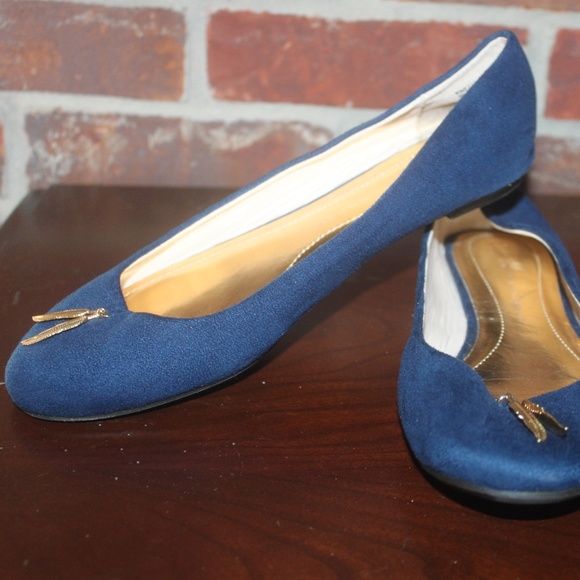 LC Lauren Conrad Blue Suede Ballet Flats Gold metal Feather on toe 7.5M EUC… - Picture 2 of 5